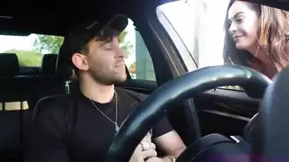 إجبار على المص العميق: تذعن لكل أوامره