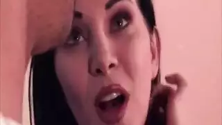 جلسة نيك بالقضيب الأسود الكبير: ضرب مهبل وقذف داخلي