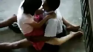 حركة إيلاج مزدوج لشيميل داكن