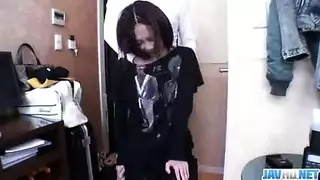 ضرب فرج فتاة يمنية ضيق