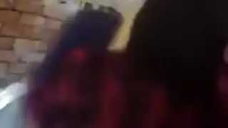 إنها تتوسل للمزيد