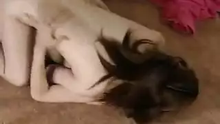 قصص مصورة إباحية لنجمة إباحية ممتلئة الجسم