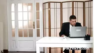 اباحئ