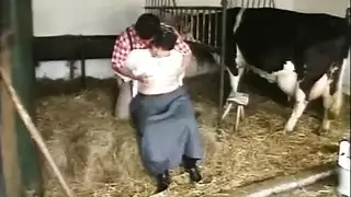 نيك بنت مزه من النمي