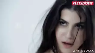 المهبل الحلق مارس الجنس كس تمتد