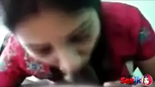 امرأة كردية ناضجة تمص ثم تمارس الجنس بلا توقف