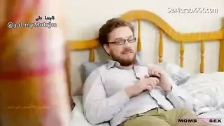 زوجة الأب المثيرة تعاقبني بكسيها
