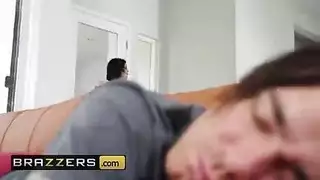 جنس سريع وقاسي: قفز على عضوه