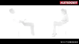 عاهرة سمراء مغرية تريد قضيبًا بداخلها فورًا