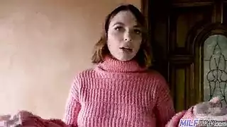أثداء ضخمة تتوق لعنف جنسي قاسي