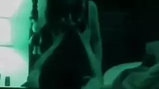 الثدي الصغيرة أحمر الشعر عذراء