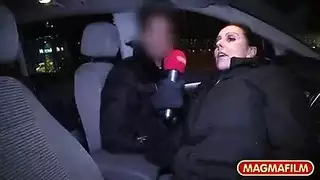 خيال فموي محمي لسيدة ناضجة مسيطرة مع عاهرتين متلهفتين