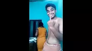 مصري هايج علا خالته ينيكه في كسها