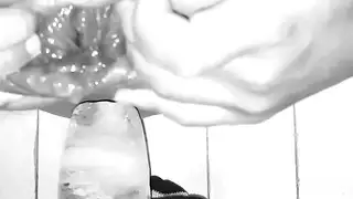 سكس الاستمناء والقذف الشديد بالكس