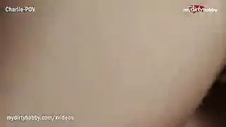 حلق يُلكم بعمق ثم يُغذى بحمولة مني ساخنة