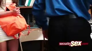 بولا قوي جدا عندما يرى الحمار بحزم