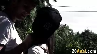 فتى مراهق يفتح شرجه بعد جلسة شرجية خشنة إكس إكس إكس