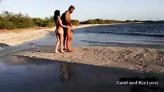 نيك وحشي يبن امراتين
