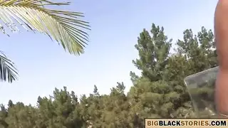 تحصل المرأة الناضجة قرنية على مارس الجنس بقوة في العديد من المواقف البرية ، على الأريكة ، طوال اليوم