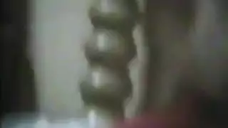 عاهرة شقراء تتوسل لقضيب أسود كبير في جماع عنصري مكثف