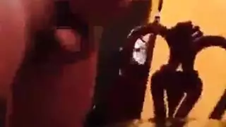 ربة منزل قذرة تأخذه في كل فتحة