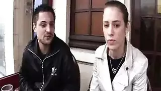 تشتهي ايمن زوجها