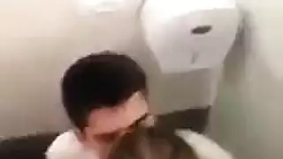 كاميرا تجسس تكشف مغامرة شرجية قذرة لزوجين متزوجين