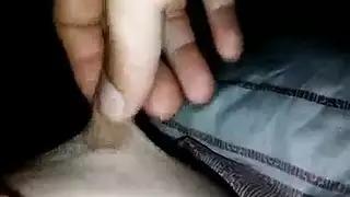 فتى مفتول العضلات يستسلم لقضيب ضخم لجماع شرجي عميق