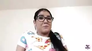 المرأة اللطيفة تمارس الجنس اللطيف
