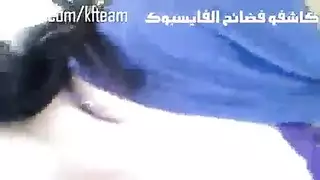 جنس صعب في الخارج: شغف عربي وجلسات تقبيل فوضوية