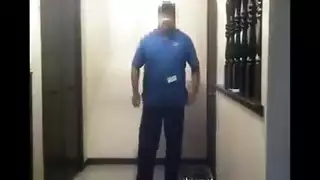 بائع البيتزا النياك و اسخن فتاة اسيوية ممحونة