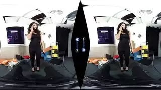أنيسا كيت بتتناك وتستمتع بزبر كبير بيفشخ كسها في الواقع الافتراضي