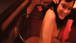 ملابس سوداء مثيرة