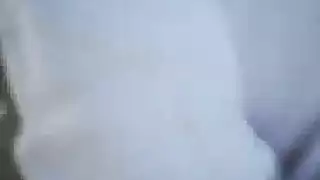 حفلة هزاز لوسي تحت البيكيني الأخضر
