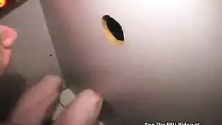 لقاء فموي محرم داخل العائلة