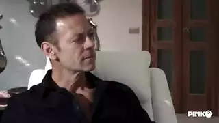فيلم مزالني تتكيف بتخبية