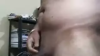 الام والبنت في رحلة سياحية لكن خادم الغرف ينجب للام