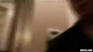 حفلة عيد الحب الحارة: عدة أعضاء ذكورية، حفلة واحدة