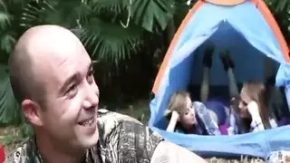 الأخ غير الشقيق الشاب يمارس الجنس العنيف مع أخته غير الشقيقة