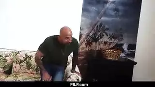 ثلاثي مشكل مزدوج: مراهقة وميلف في جلسة نيك صعبة