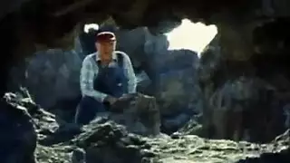  قضيب مراهق يمتطي ميلف في جنس بحري قاس