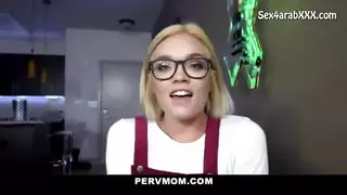 احتياجات أم عربية قذرة