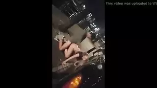 السكر العام يؤدي إلى ممارسة جنس عنيفة على الرصيف