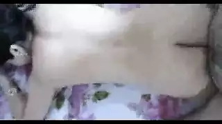 علاقة غرامية ساخنة: امرأة متزوجة تُضاجع بقسوة في لقاء سري