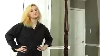 زوجة الأب تمتص وتستمني حتى ينفجر