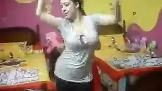 بنات مصرية مثيرة تمارس السحاق والإصبع