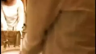 فرك الزب حتى اخراج الحليب