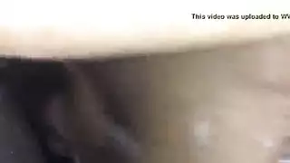 قذف خنثى: ملء الفم بالسائل المبتلع بعمق