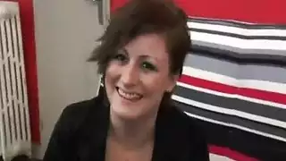 جنس خيالي: شيطان مقرون وفتاة كعب عال في فعل إباحي