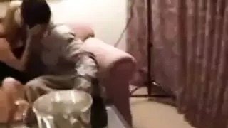 وظيفة مكتبية مع قضيب عميق بالداخل